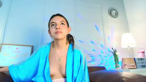 Kitty online show from August 17, 8:03 pm