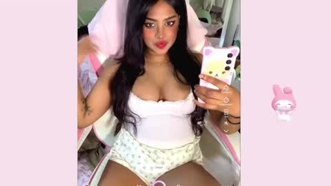 kittybun7 online show from June 2, 12:02 am