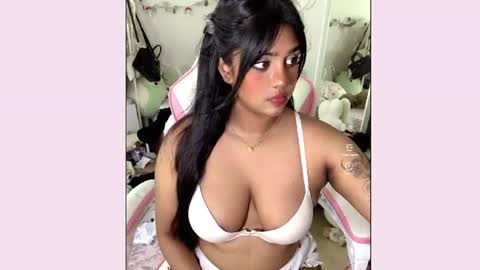 kittybun7 online show from July 8, 8:46 pm