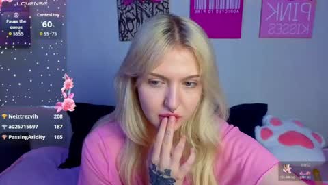 kittykendall online show from August 13, 2:36 am
