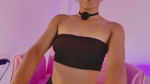 kittymyers_ online show from August 1, 2:56 pm