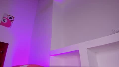 kitty online show from August 8, 11:38 pm