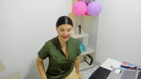 kity021 online show from June 5, 1:16 pm