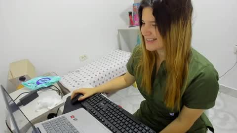 kity021 online show from June 17, 10:47 am