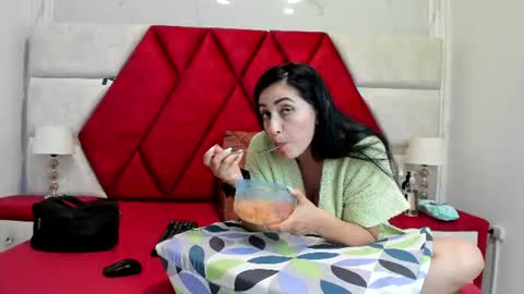 Luisa y Jairo online show from August 12, 5:48 pm