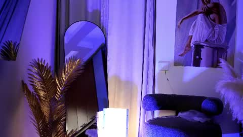 Erika                                             online show from June 30, 7:37 pm