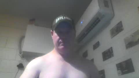 kiwiguy19773 online show from July 10, 10:21 am
