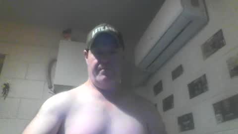 kiwiguy19773 online show from September 1, 7:20 am