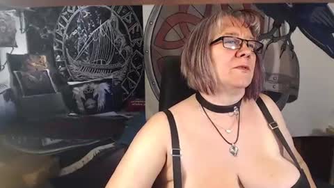 Michelle online show from August 14, 5:38 pm