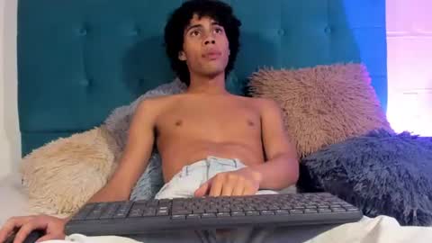 KLEO online show from August 12, 2:14 am