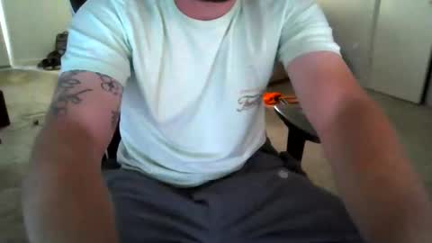 RespectfulKlittt online show from June 7, 11:37 am