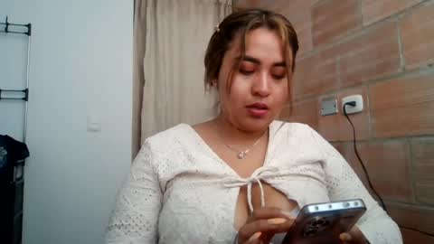Kloe online show from August 7, 2:39 pm