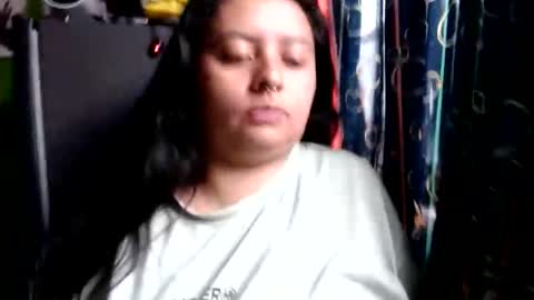km8251079 online show from June 9, 10:05 pm