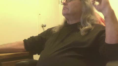 knobout online show from June 29, 8:07 am
