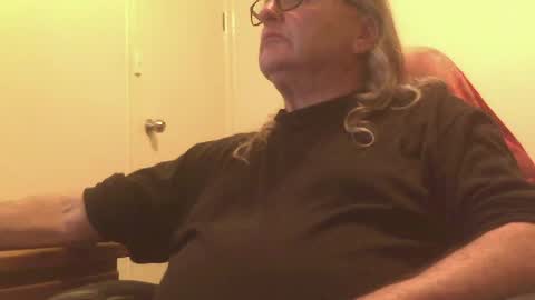 knobout online show from July 7, 12:31 pm