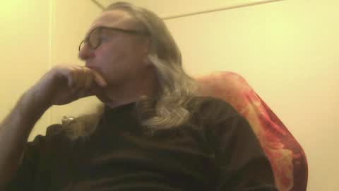 knobout online show from July 26, 10:31 am