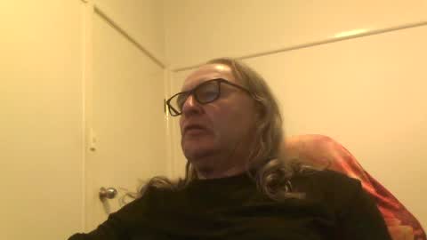 knobout online show from August 7, 3:06 am