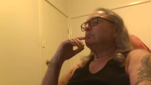 knobout online show from August 10, 11:55 am