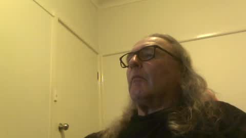 knobout online show from August 11, 11:56 am