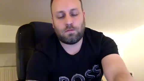 hugo online show from March 29, 3:14 am