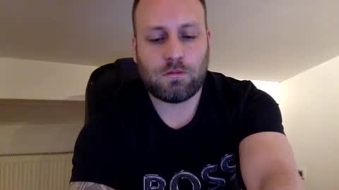 hugo online show from March 29, 6:32 am