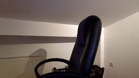 hugo online show from April 2, 6:27 pm
