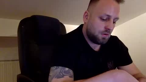 hugo online show from April 3, 2:09 am