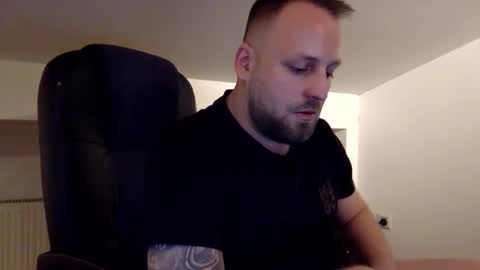 hugo online show from April 3, 4:20 am