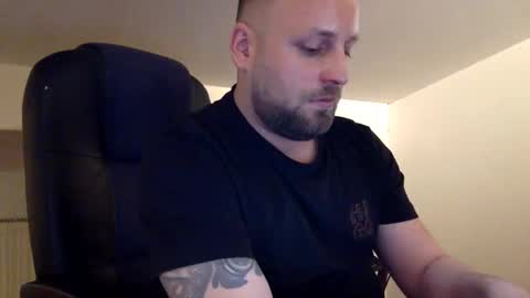 hugo online show from April 3, 10:01 am