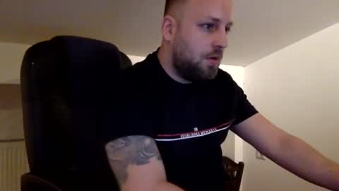 hugo online show from April 7, 12:26 am