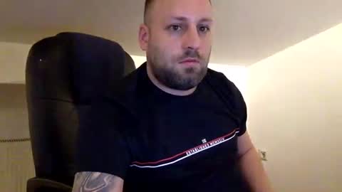 hugo online show from April 7, 1:32 am