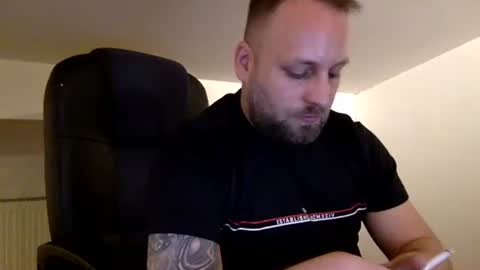 hugo online show from April 7, 2:38 am