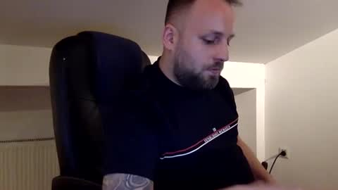 hugo online show from April 7, 11:26 am