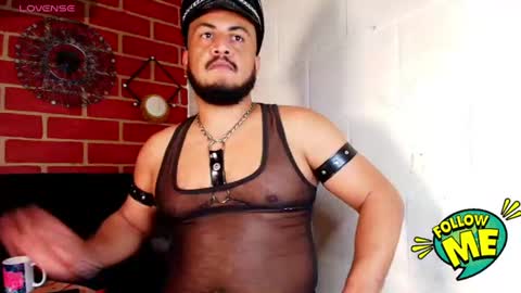 kobby_ebony online show from August 2, 9:33 pm
