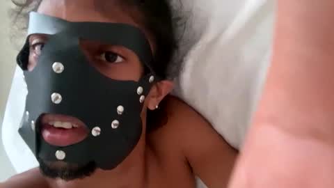 koifemboy online show from May 30, 3:20 am