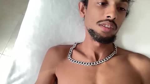 koifemboy online show from June 7, 2:49 am