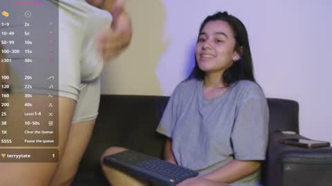 konnie_adan online show from August 6, 11:53 am