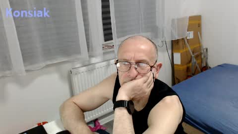 konsiak online show from March 27, 6:58 pm