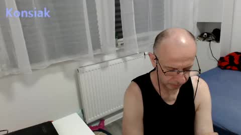 konsiak online show from May 4, 7:26 pm