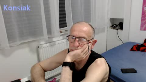 konsiak online show from May 6, 4:41 pm