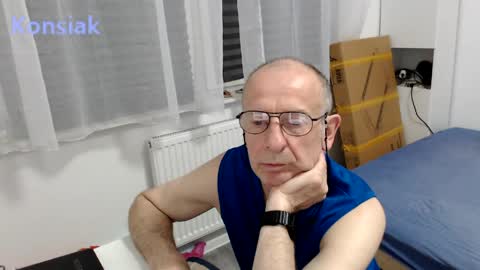 konsiak online show from May 12, 7:03 pm