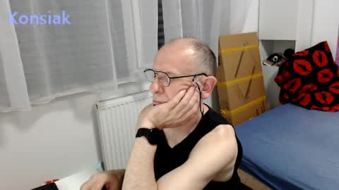 konsiak online show from May 15, 7:03 pm