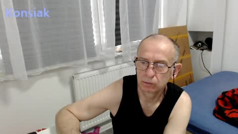 konsiak online show from May 23, 7:00 am