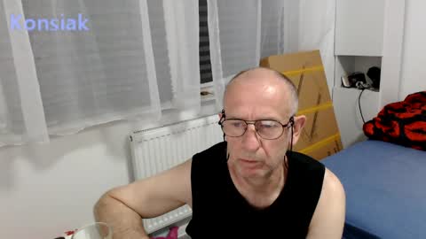 konsiak online show from June 5, 6:46 pm