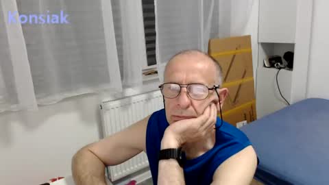 konsiak online show from June 14, 7:44 pm