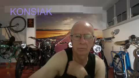 konsiak online show from June 23, 7:59 pm