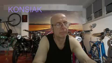 konsiak online show from July 6, 6:33 pm
