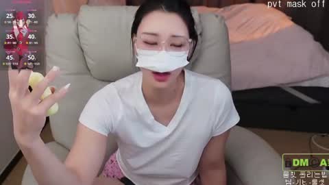 catty online show from August 11, 12:18 pm