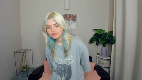 Jenny online show from August 10, 6:53 pm