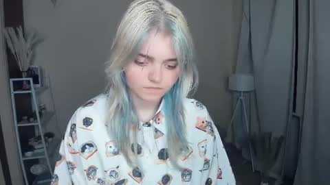 Jenny online show from August 12, 9:39 pm